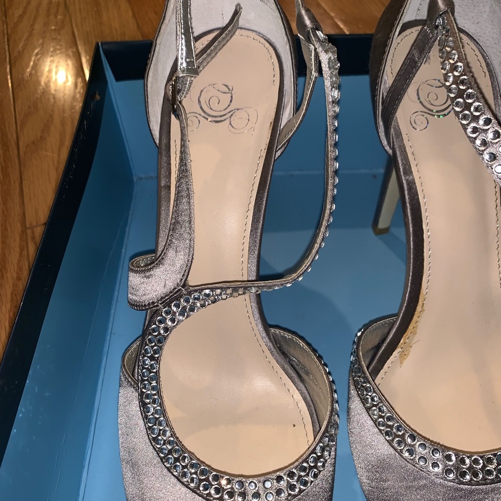 Disney heels - Picture 5 of 7